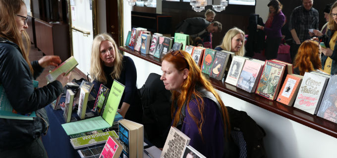 Östersunds bibliotek hade ett Pop up bibliotek med feministiska boktips.